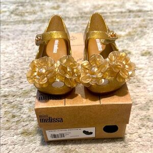 NEW with box Mini Melissa Girls Gold Floral Jelly Mary Jane 7